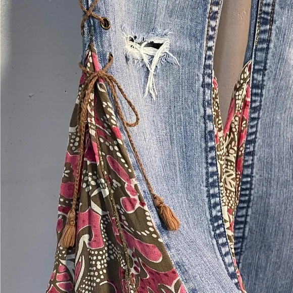 #0124 Aeropostale Long Bayla Skinny Floral Inset Flare Bellbottom Jeans -1/2 - Picture 7 of 15
